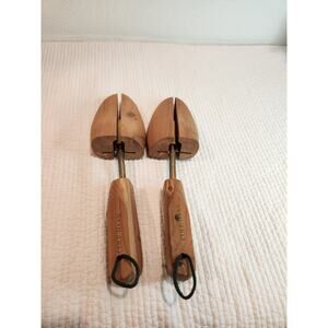 Cole Haan Men's Cedar Shoe Trees Adjustable Split Toe Wooden Shoe Stretcher Pair